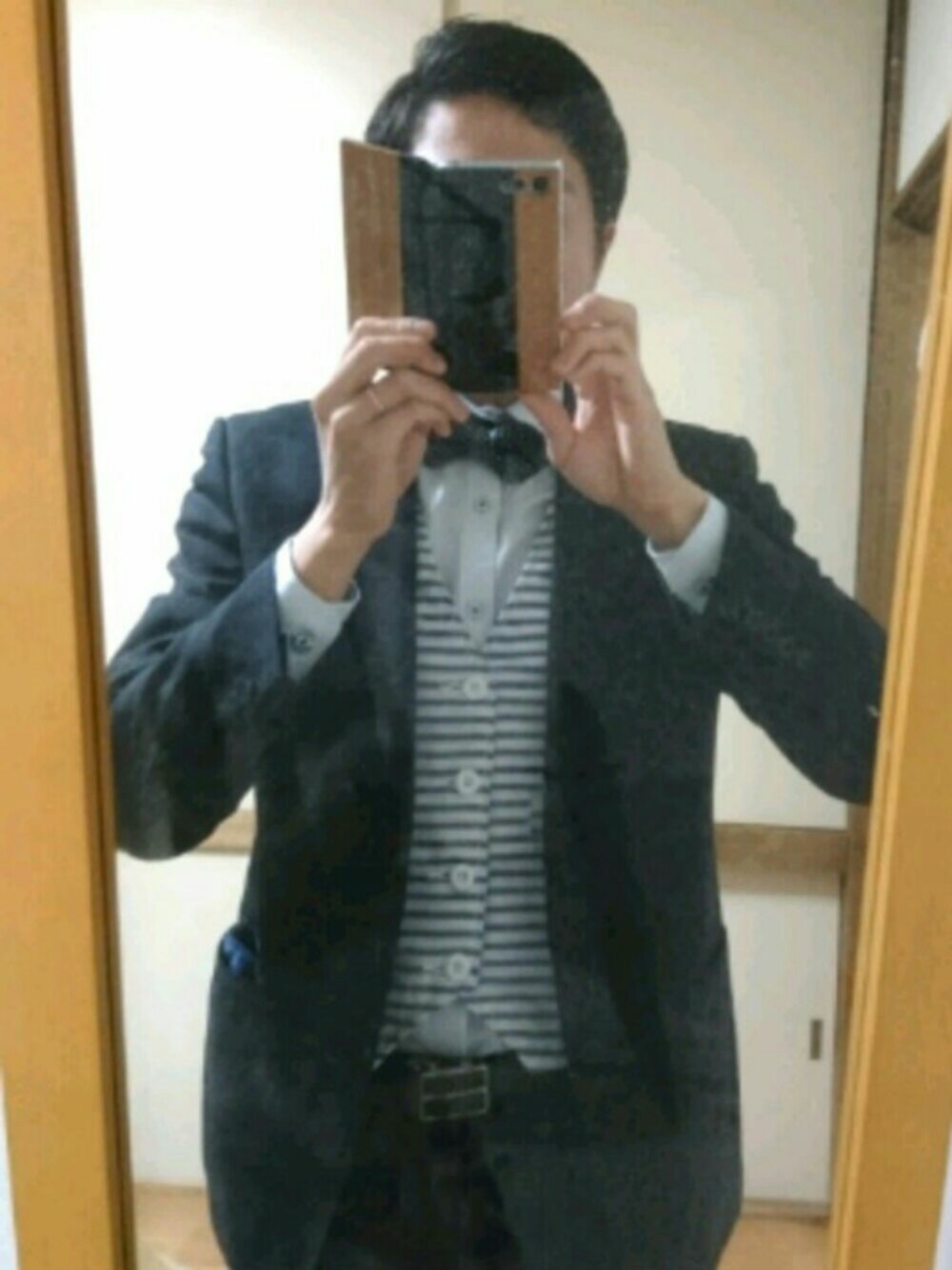 「結婚式、蝶ネクタイ、スーツスタイル、ベスト」｜「古着のアイテム（ベスト、ブルー系）」を使った、cocoaさん（メンズ・161cm）の春コーディネートの1枚目の写真