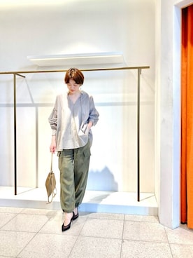 「Whim Gazette（ウィムガゼット）のアイテム（パンツ）」を使った、wgyamaguchiさん（レディース・163cm）の春コーディネート