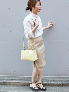 「FIGARO Paris（フィガロパリ）のアイテム（シャツ/ブラウス）」を使った、ayaさん（レディース・166cm）の冬コーディネート
