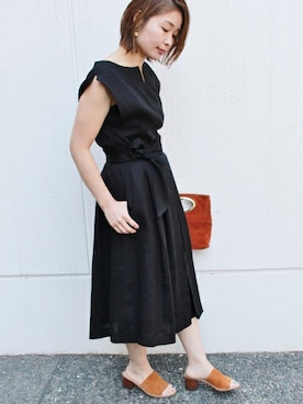 「FIGARO Paris（フィガロパリ）のアイテム（シャツ/ブラウス）」を使った、ayaさん（レディース・166cm）の春コーディネート