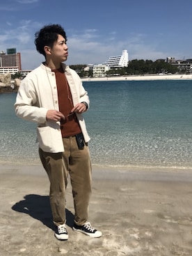 「海」｜「アイテム（カバーオール）」を使った、こにさん（メンズ・173cm）の春コーディネート