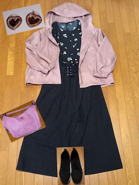「アイテム（ピアス（両耳用））」を使った、．ｕｒさん（レディース・170cm・40代）の秋コーディネート
