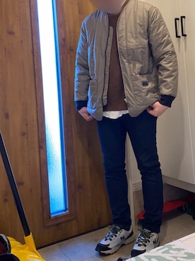 「アイテム（ダウンジャケット/コート、ベージュ系）」を使った、ぽんさん（メンズ・176cm）の春コーディネート