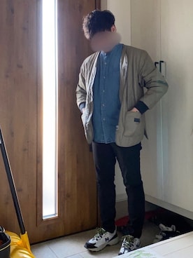 「アイテム（ダウンジャケット/コート、ベージュ系）」を使った、ぽんさん（メンズ・176cm）の春コーディネート