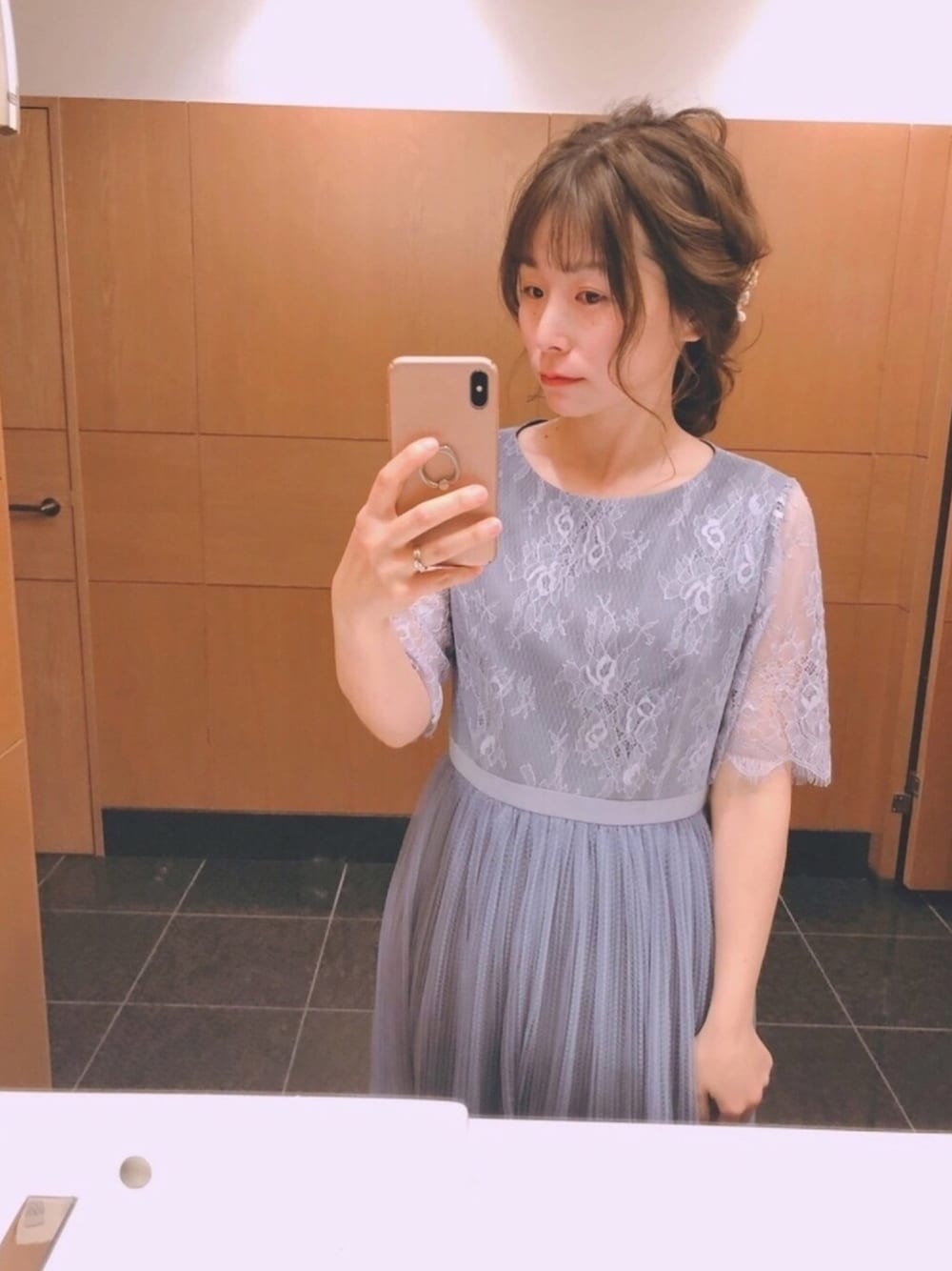 「結婚式、結婚式 ワンピース、結婚式コーデ、ブルー、お呼ばれスタイル、チュール、レース、編みおろし、ワンピース、フォーマル」｜「Rewdeのﾚｰｽﾁｭｰﾙﾜﾝﾋﾟｰｽ（9R04-A1824）（ドレス、ブルー系）」を使った、あゆさん（レディース・152cm）の冬コーディネートの1枚目の写真