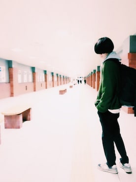 「アイテム（セットアップ、ホワイト系）」を使った、白さん（メンズ・177cm）の春コーディネート