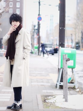 「yoke」｜「アイテム（トレンチコート）」を使った、白さん（メンズ・178cm）の冬コーディネート