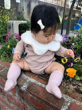 「petit main（プティマイン）のアイテム（バレッタ/ヘアクリップ）」を使った、hanamaruさん（キッズ・60cm）の春コーディネート