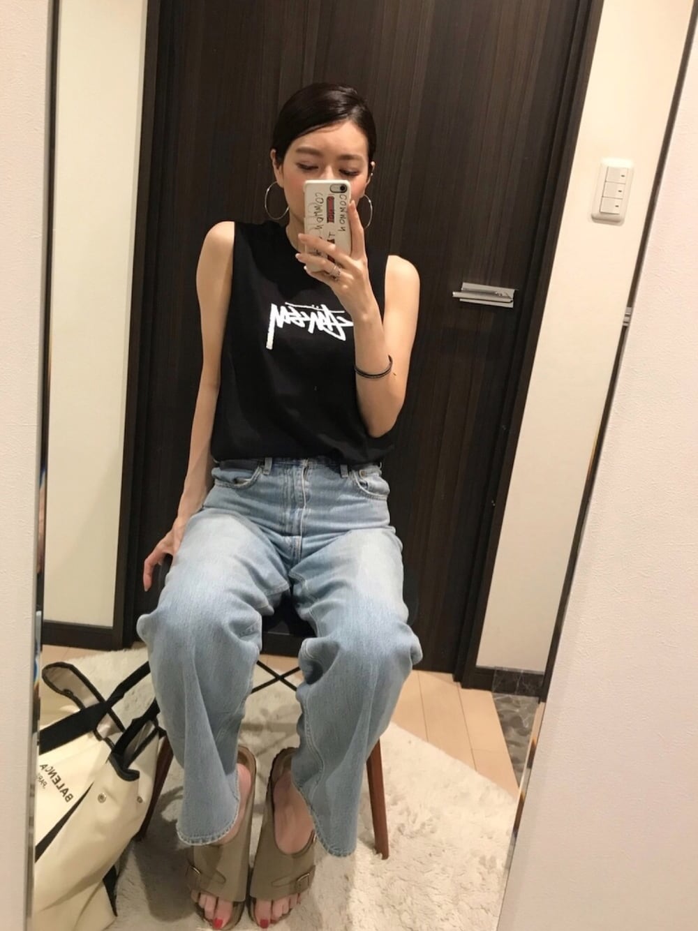 「birkenstock、ビルケンシュトック、METALLICSTONES、2018ss、夏コーデ、stussy、ステューシー、ストリート、デニム」｜「STUSSYのStock Raw Muscle Tee（タンクトップ、ブラック系）」を使った、RUIさん（レディース・165cm）の夏コーディネートの1枚目の写真