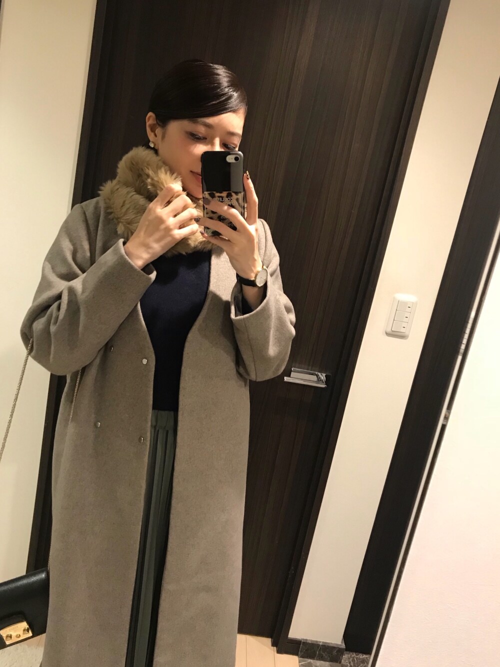 「Rougevif、ルージュヴィフ、ne-net、ネネット、PR、KBF、ケービーエフ(KBF)、SKAGEN、skagenstyle、秋冬コーデ」｜「KBFのファーティペットコート（その他アウター、グレー系）」を使った、RUIさん（レディース・165cm）の冬コーディネートの1枚目の写真