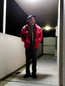 「アイテム（ダウンジャケット/コート、レッド系）」を使った、Ken.styleさん（メンズ・170cm）の冬コーディネート