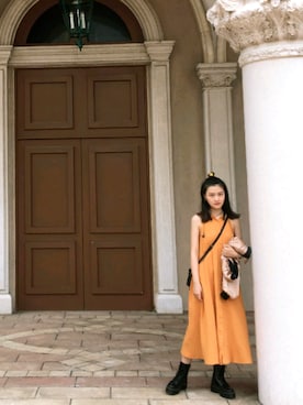 「Dr. Martens（ドクターマーチン）のアイテム（ブーツ、ブラック系）」を使った、deeaanさん（レディース）の春コーディネート