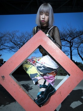 「Jeffrey Campbell（ジェフリーキャンベル）のアイテム（サンダル）」を使った、Jeffrey Campbell OFFICIALさん（レディース・157cm）の春コーディネート