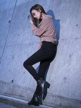 「Jeffrey Campbell（ジェフリーキャンベル）のアイテム（ブーツ）」を使った、Jeffrey Campbell OFFICIALさん（レディース・161cm）の秋コーディネート