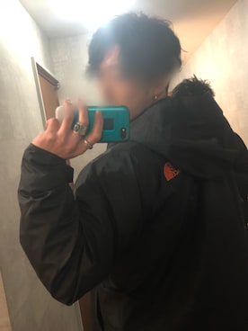 「古着好きな人と繋がりたい」｜「アイテム（マウンテンパーカー）」を使った、のすけさん（メンズ・177cm）の冬コーディネート