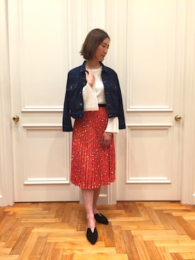 「フラワープリント」｜「アイテム（デニムジャケット）」を使った、とよぴさん（レディース・165cm）の春コーディネート