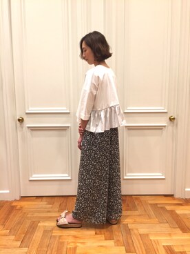 「アイテム（サンダル、ピンク系）」を使った、とよぴさん（レディース・165cm）の春コーディネート