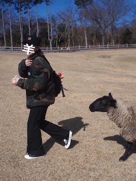 「Carhartt（カーハート）のアイテム（ブルゾン）」を使った、라이(22)さん（レディース・153cm）の冬コーディネート