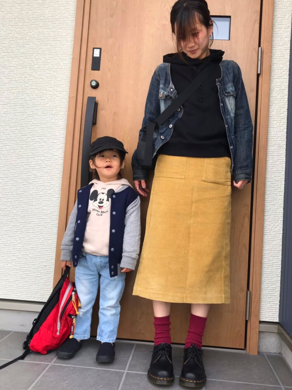 「titivateのｺｰﾃﾞｭﾛｲﾀｲﾄﾛﾝｸﾞｽｶｰﾄ（スカート、イエロー系）」を使った、Hiroさん（レディース・157cm）の冬コーディネートの1枚目の写真