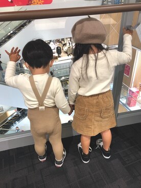 「apres les cours（アプレレクール）のアイテム（ハンチング/ベレー帽）」を使った、ひなりのゆわさん（キッズ・100cm）の秋コーディネート