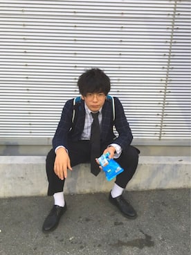 「柄×柄」｜「アイテム（その他シューズ）」を使った、鍛 愛司さん（メンズ・175cm）の冬コーディネート