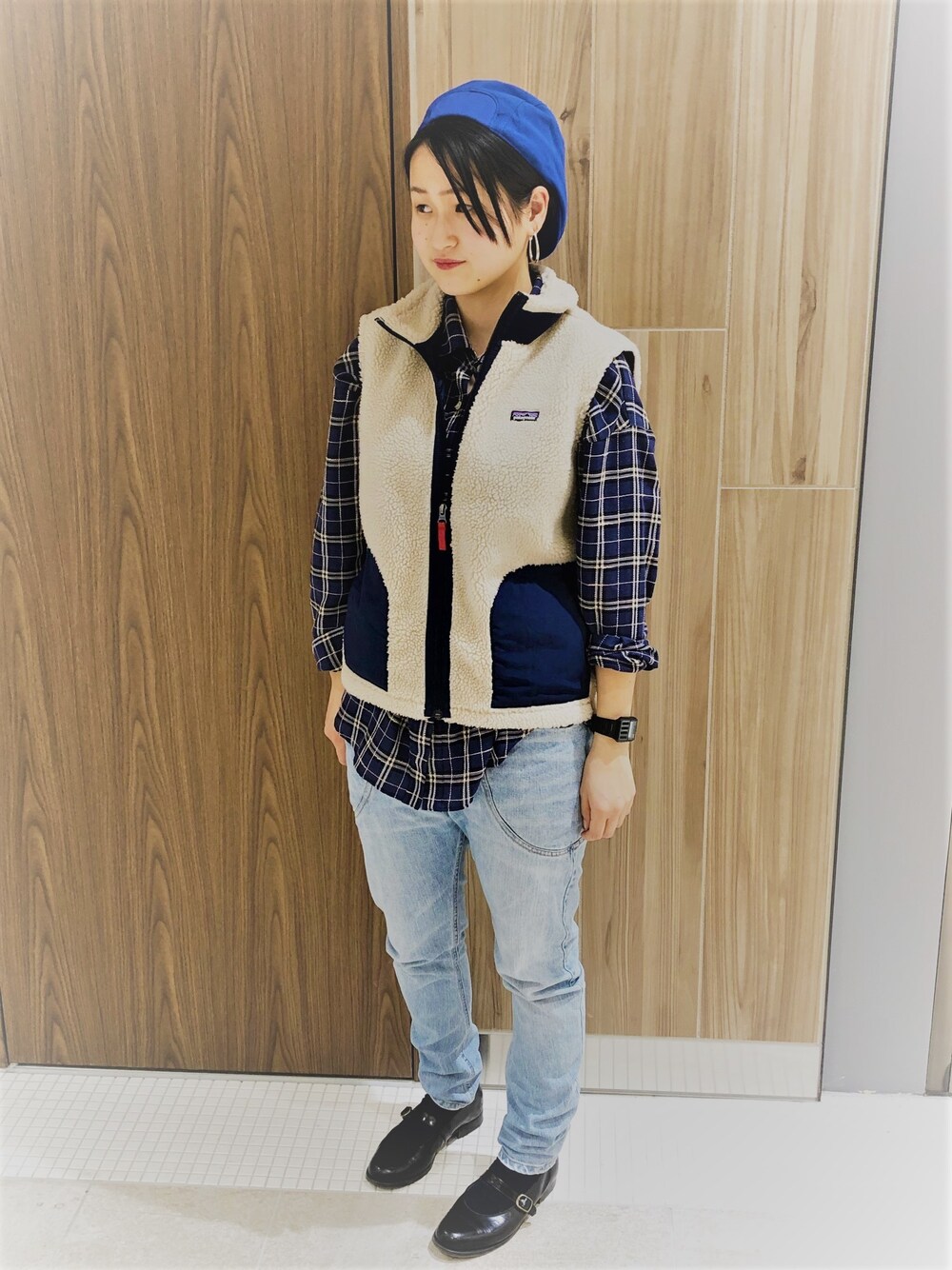 「帽子、patagonia、ハンチング、14+、イチヨンプラス、ichiyonplus、ハンチング・ベレー」｜「14+のchut0541（ハンチング/ベレー帽、ブルー系）」を使った、14+八王子オーパ店 スタッフさん（レディース・160cm）の冬コーディネートの1枚目の写真