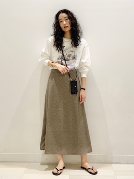 「GLOBAL WORK（グローバルワーク）のアイテム（スマホケース/カバー）」を使った、YUKARIさん（レディース・169cm）の夏コーディネート