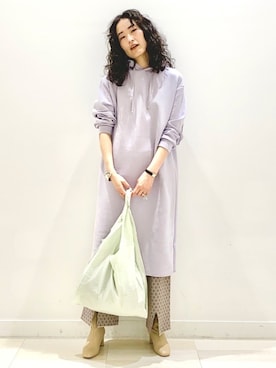 「GLOBAL WORK（グローバルワーク）のアイテム（エコバッグ/サブバッグ）」を使った、YUKARIさん（レディース・169cm）の冬コーディネート