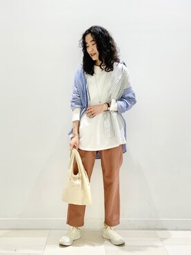 「GLOBAL WORK（グローバルワーク）のアイテム（エコバッグ/サブバッグ）」を使った、YUKARIさん（レディース・169cm）の冬コーディネート