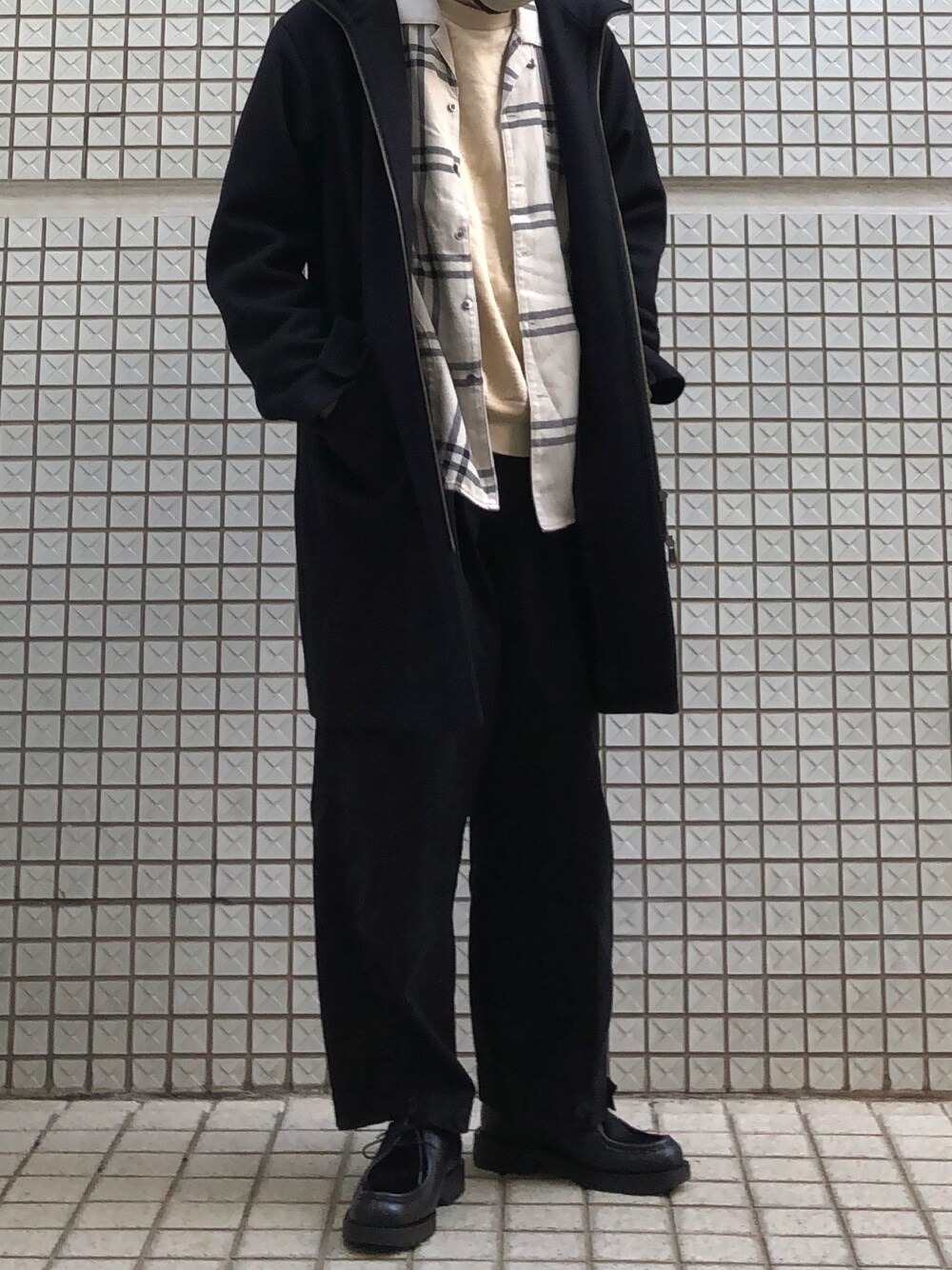 「年末WEAR感謝祭、おしゃれさんと繋がりたい、冬のコーデ、ビッグシルエット、今日のコーデ、シンプルコーデ、カジュアルコーデ、革靴、ブラックコーデ、AURALEE」｜「CIAOPANIC TYPYの【etsinta/エシンタ】異素材切替パンツ（その他パンツ、ブラック系）」を使った、wear_hirokiさん（メンズ・173cm）の冬コーディネートの1枚目の写真