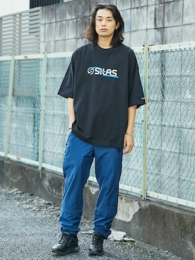 「SILAS（サイラス）のアイテム（Tシャツ/カットソー）」を使った、SILASさん（メンズ・180cm）の夏コーディネート