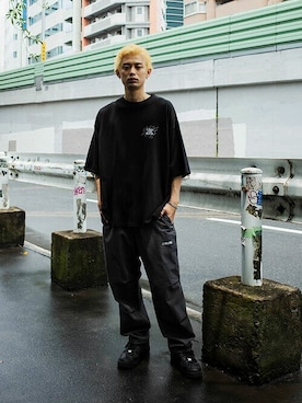 「SILAS（サイラス）のアイテム（Tシャツ/カットソー）」を使った、SILASさん（メンズ・180cm）の夏コーディネート