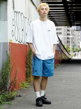 「SILAS（サイラス）のアイテム（Tシャツ/カットソー）」を使った、SILASさん（メンズ・180cm）の夏コーディネート