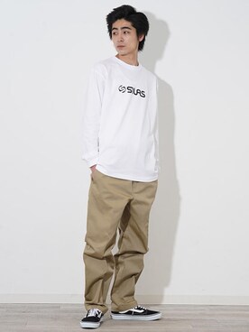 「SILAS（サイラス）のアイテム（Tシャツ/カットソー）」を使った、SILASさん（メンズ・178cm）の夏コーディネート