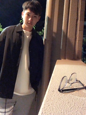 「JULIAN DAVID（ジュリアン デイヴィッド）のアイテム」を使った、牛 康かさん（メンズ・175cm）の春コーディネート