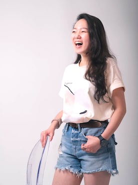「アイテム（シュシュ、ゴールド系）」を使った、Zoe さん（レディース・159cm）の春コーディネート