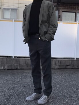 「bukht（ブフト）のアイテム（スラックス）」を使った、むーさん（メンズ・167cm）の春コーディネート