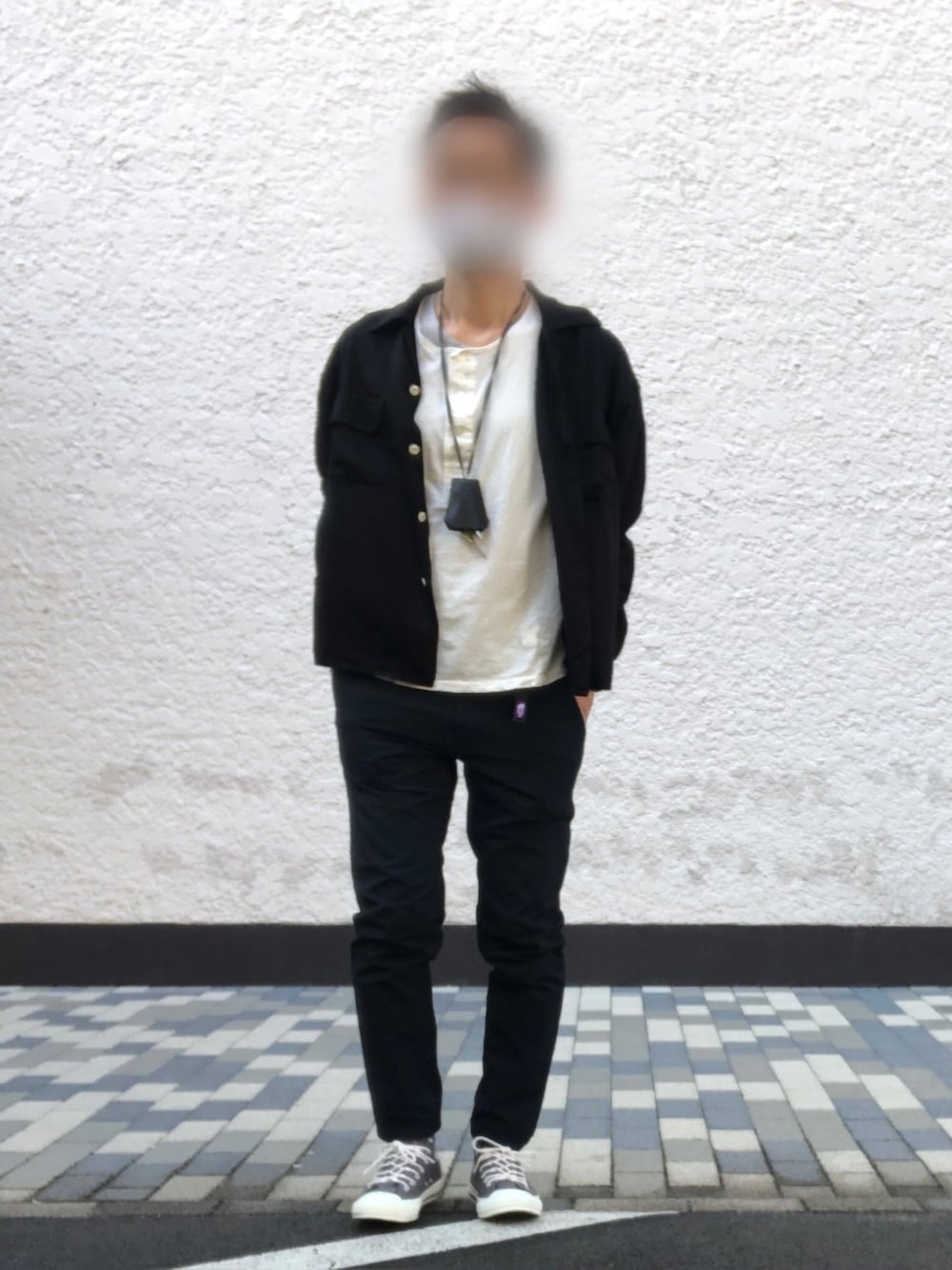 「madison blue、おしゃれさんと繋がりたい、キレイめ、モードストリート、春コーデ、シンプルコーデ、モノトーン」｜「MADISON BLUEのアイテム（シャツ/ブラウス、ブラック系）」を使った、rsskさん（メンズ・173cm）の春コーディネートの1枚目の写真