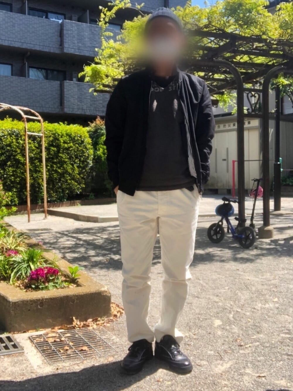 「シンプルコーデ、オトナカジュアル、春夏コーデ、Martin Margiela、Ron Herman、おしゃれさんと繋がりたい、休日スタイル、春アウター、ペイント」｜「BARACUTAの【BARACUTA × EDIFICE】バラクータ 別注 G9（その他アウター、ブラック系）」を使った、rsskさん（メンズ・173cm）の春コーディネートの1枚目の写真
