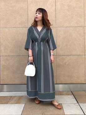「green label relaxing（グリーンレーベルリラクシング）のFM パネル プリント エンパイア ワンピース ②（ワンピース、グリーン系）」を使った、ざきやまさん（レディース・161cm）の夏コーディネート