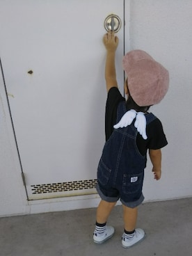 「MIKI HOUSE（ミキハウス）のアイテム（サロペット/オーバーオール）」を使った、にゃごさん（キッズ・90cm）の秋コーディネート