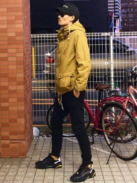 「PUMA」｜「アイテム（マウンテンパーカー）」を使った、MOYA／YouTubeさん（メンズ・177cm）の冬コーディネート