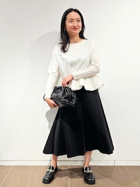 「COLUMN（コラム）のアイテム（パンツ）」を使った、ESTNATION WOMENSさん（レディース・158cm）の冬コーディネート