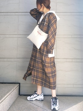 「アイテム（ドレス、ブラウン系）」を使った、**ゆぅ**さん（レディース・164cm）の冬コーディネート