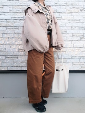 「袖ボリューム」｜「アイテム（マウンテンパーカー）」を使った、**ゆぅ**さん（レディース・164cm）の冬コーディネート