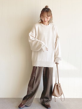 「アイテム（スラックス）」を使った、UMIさん（レディース・165cm・20代）の秋コーディネート