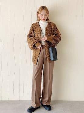 「SLACK FOOTWEAR（スラックフットウェア）のアイテム（スリッポン）」を使った、UMIさん（レディース・165cm）の冬コーディネート