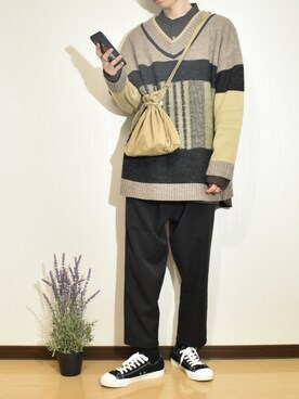 「YON（ヨン）のアイテム（トップス）」を使った、ぐりさん（メンズ・170cm）の秋コーディネート
