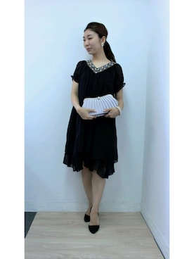 PourVous　STAFFさんのコーディネート