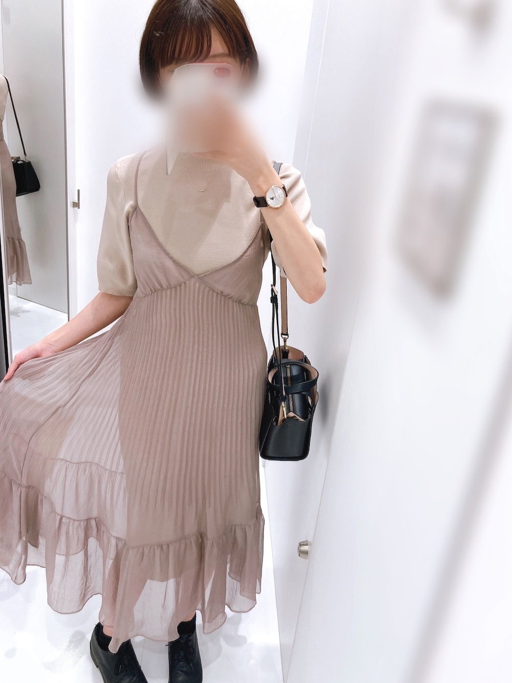 「snidel、ワンピース、秋服準備はじめました、おしゃれさんと繋がりたい、今日のコーデ、大人コーデ、キレイめ、デート、秋コーデ、ロングワンピース」｜「SNIDELのアイテム（ワンピース、ベージュ系）」を使った、nomnomさん（レディース・160cm）の秋コーディネートの1枚目の写真
